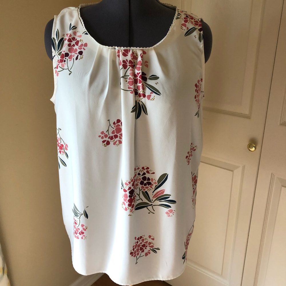 Loft sleeveless top w/ bow detail
